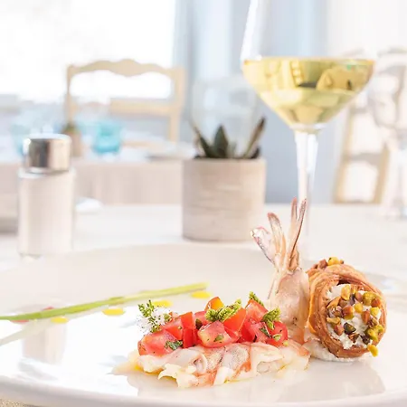 Continental Mare Hotel 4*