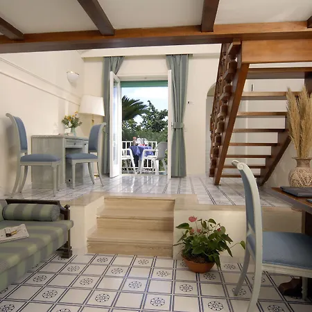 Continental Mare 4* Ísquia