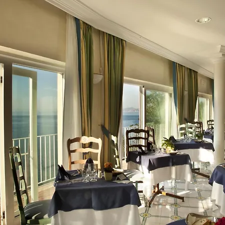 Continental Mare 4* イスキア島